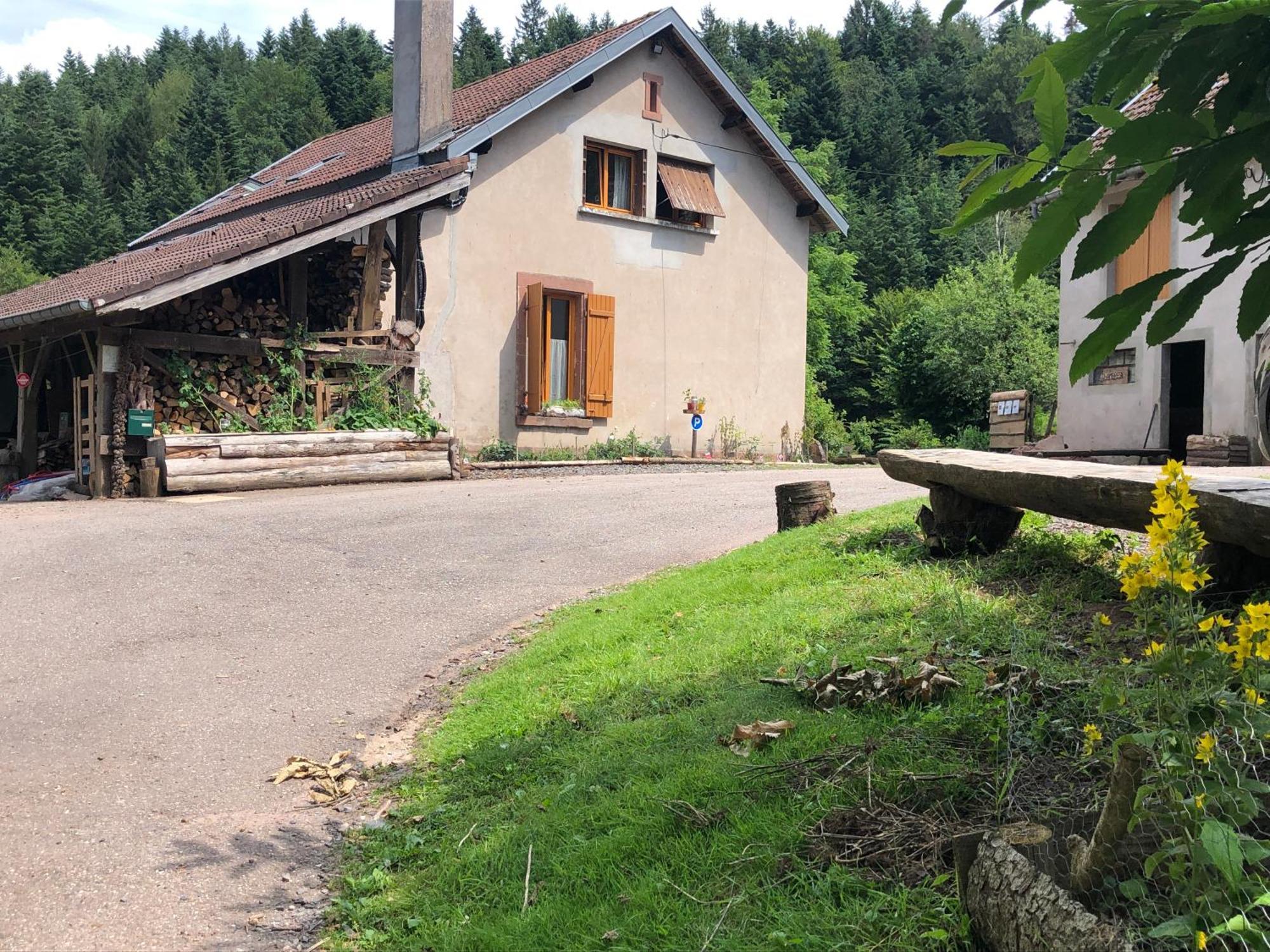 A L'Oree De Soi - Maison Forestiere De La Soie - Eco Gite, Chambres D'Hotes, Camping Au Pied Des Vosges Saint-Sauveur  Luaran gambar